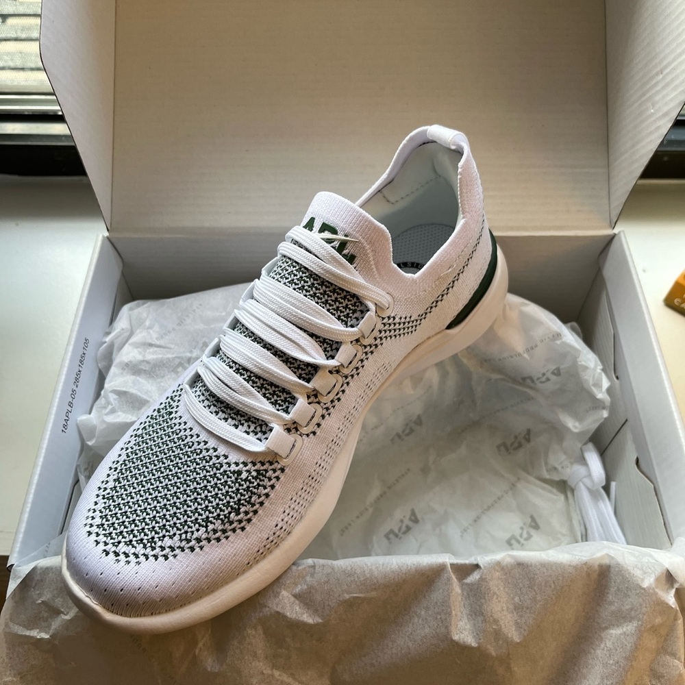 APL TechLoom Breeze - Brand new in white and green
